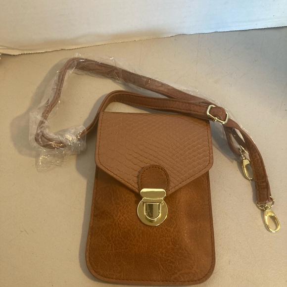 NWOT touchscreen purse with adjustable, removable strap, brown faux leather - Picture 10 of 11
